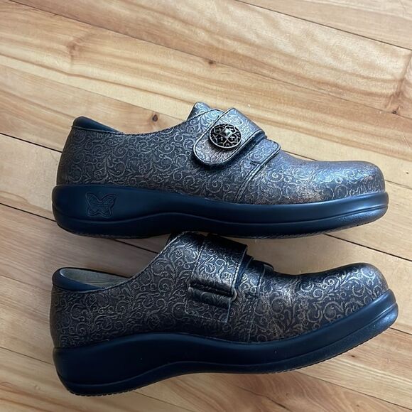 Alegria Joleen Bronze Swirl leather slip on shoe. Belted button forefoot Size 37 - Picture 7 of 8